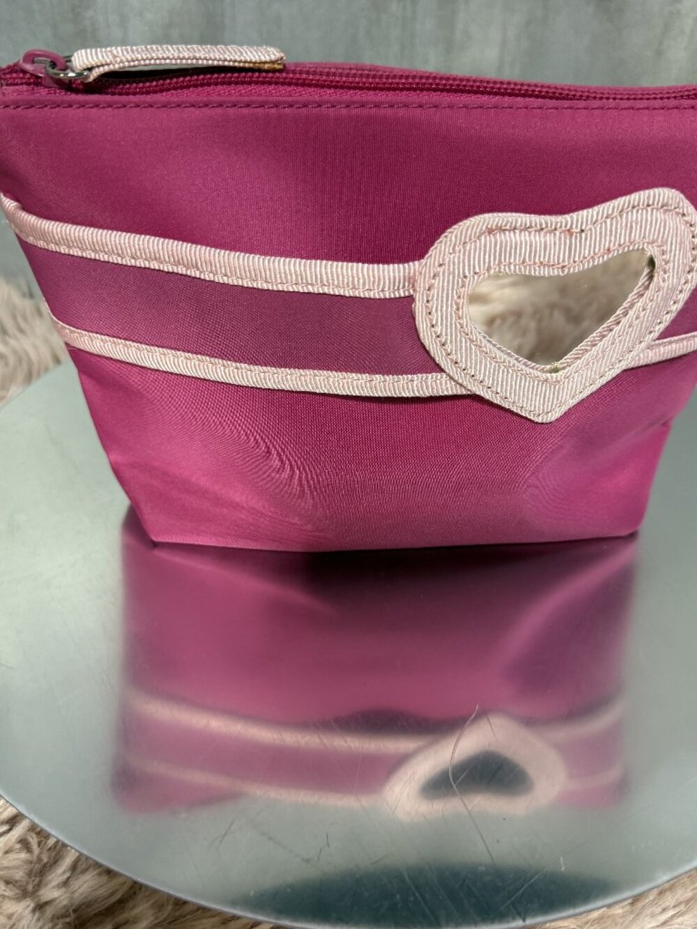 EUC Cosmetic bag with heart mirror - Pink - Picture 1 of 9